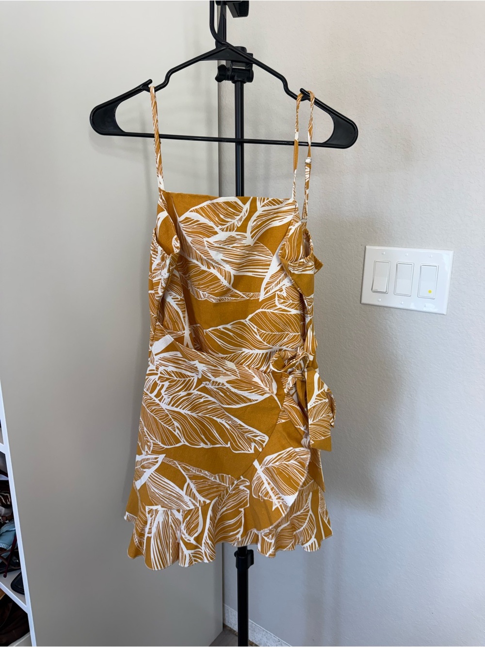 L'ATISTE Mustard Yellow and White Tropical Leaf Spaghetti Strap Dress